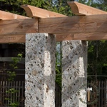 Pergola Säulen aus Nagelfluh - Teil 1: Vorstoß zur Schicht der Werksteine