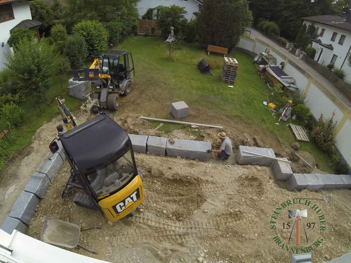 Sitzblöcke - BayGranit Sitzblock gespalten 50 - Sbl-11035-01_03 - Steinbruch Huber