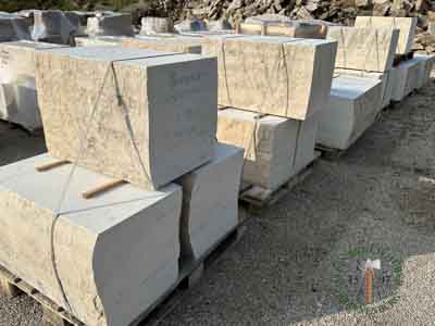 Sitzblöcke - BayJura Sitzblock gespalten gesägt 50 - Sbl-12002-02_02T - Steinbruch Huber