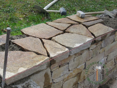 Abdeckungen - Gneis Abdeckplatten Amalfi 4-6 - Abd-13500-01_02T - Steinbruch Huber