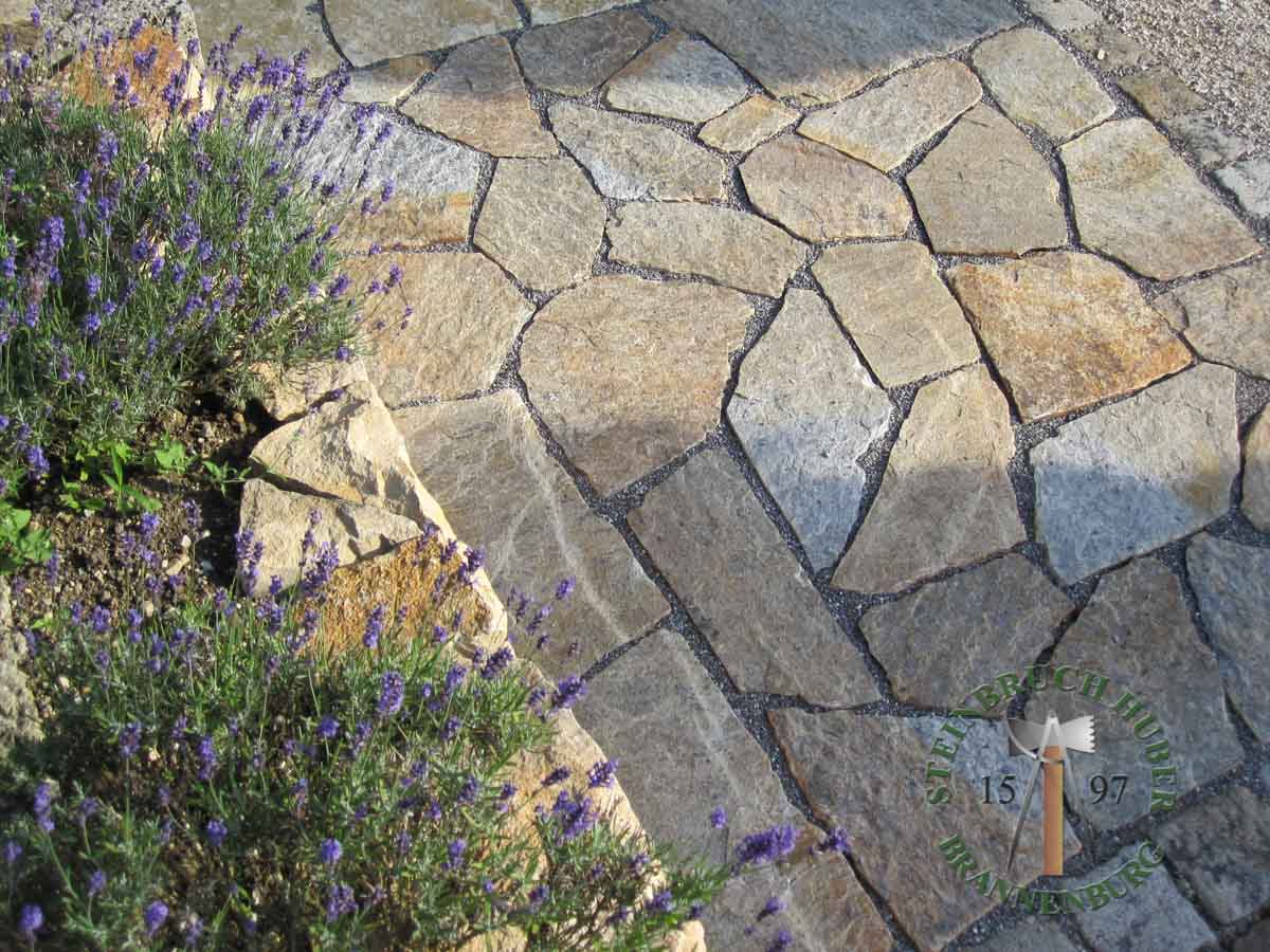 Gneis Polygonalplatten Amalfi 47 mit mediterranem Flair