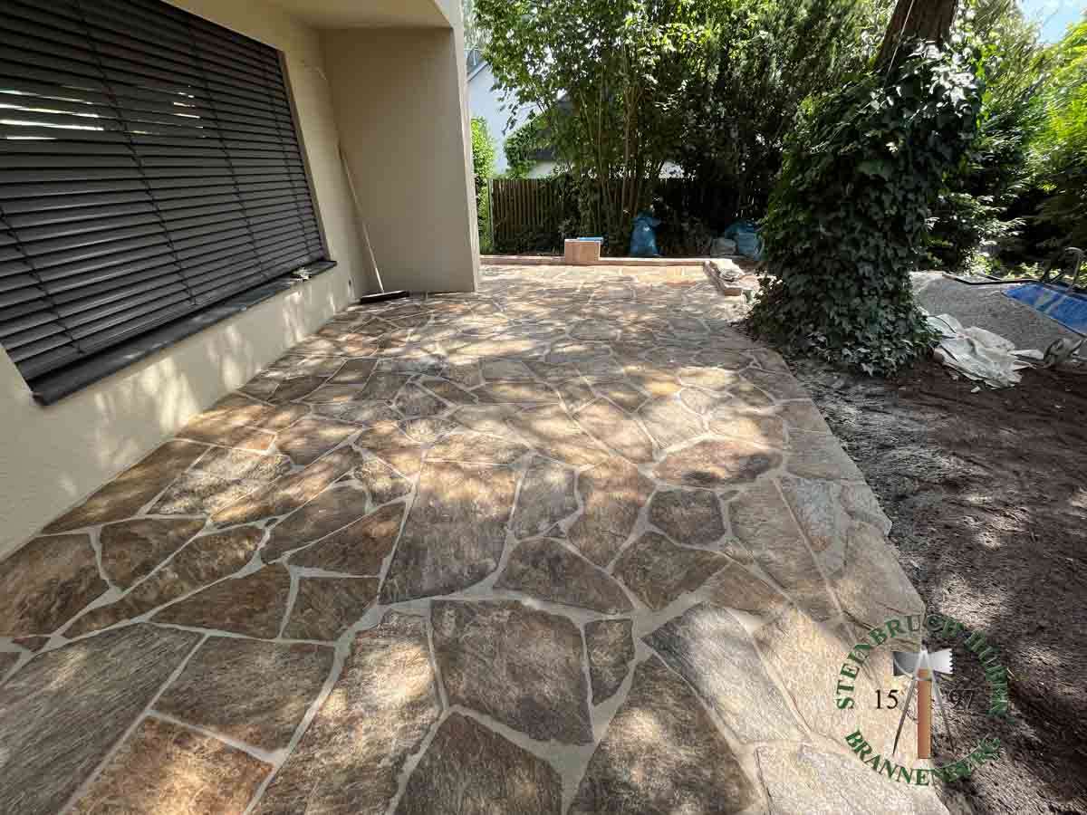 Bodenplatten - Gneis Polygonalplatten Amalfi 4-7 - Bpl-13501-01_07 - Steinbruch Huber