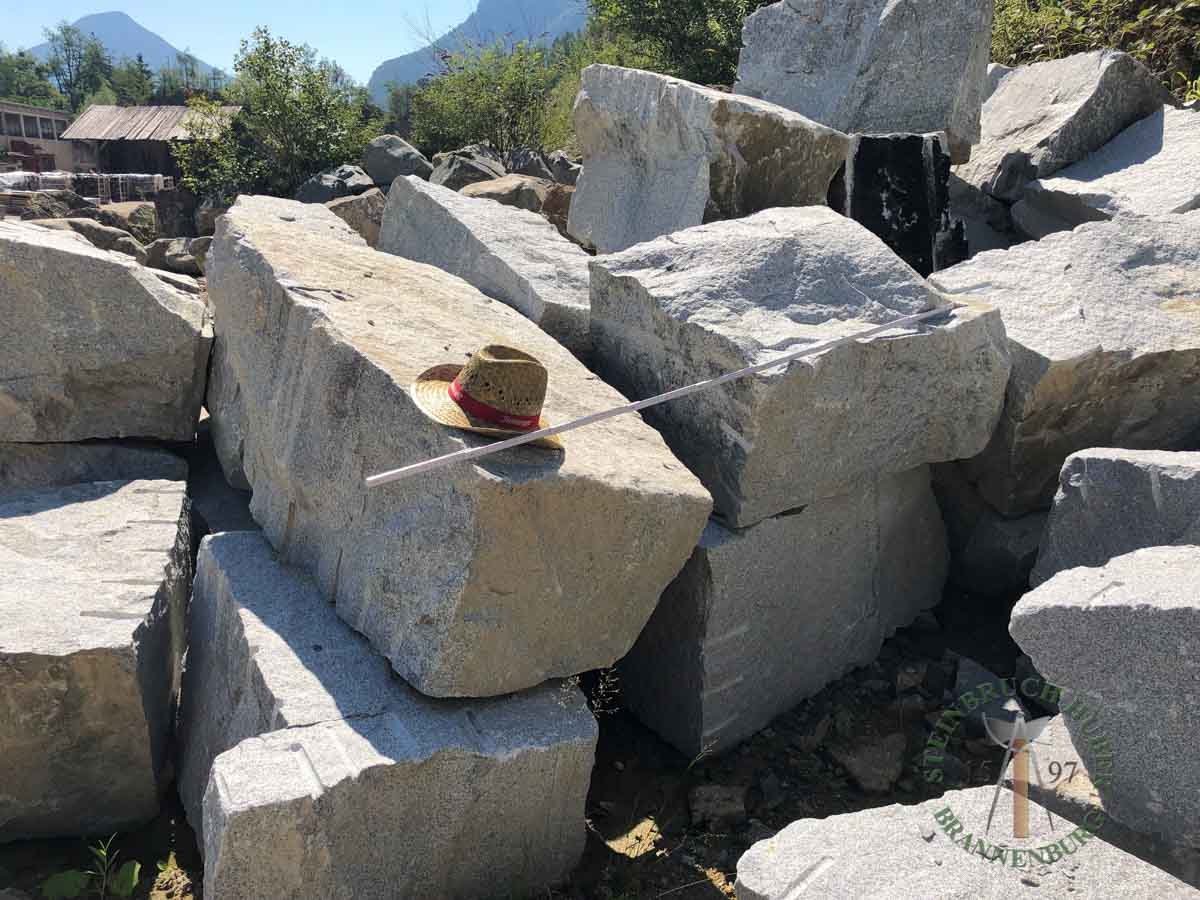 Mauersteine - Granit Hangsicherungsstein 50-70 - Mst-11035-01_01 - Steinbruch Huber