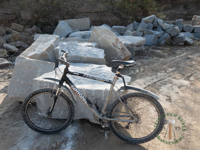 Mauersteine - Granit Hangsicherungsstein 50-70 - Mst-11035-01_04T - Steinbruch Huber