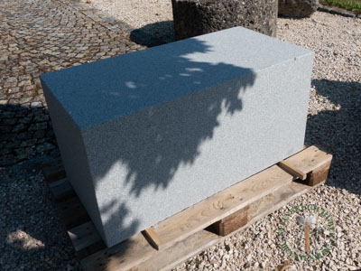 Sitzblöcke - Granit Sitzblock gesandet 50 - Sbl-11030-02_03T - Steinbruch Huber