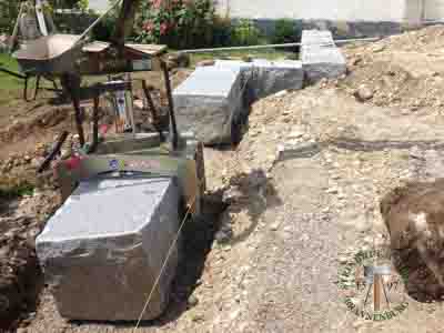 Sitzblöcke - Granit Sitzblock gespalten 50 - Sbl-11030-01_02T - Steinbruch Huber