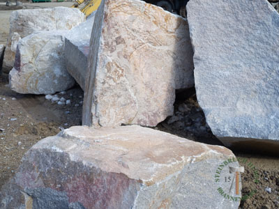 Mauersteine - Granit Solitärsteine 30-100 - Mst-11031-01_08T - Steinbruch Huber