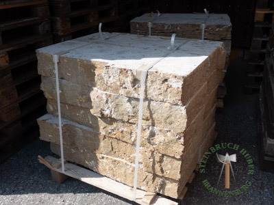 Blockstufen - Muschelkalk Blockstufe gespalten 60-120 - Bst-14801-02_01T - Steinbruch Huber