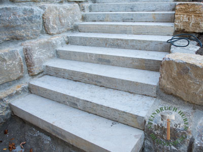 Blockstufen - Muschelkalk Blockstufe gesägt 60-150 - Bst-14801-03_02T - Steinbruch Huber