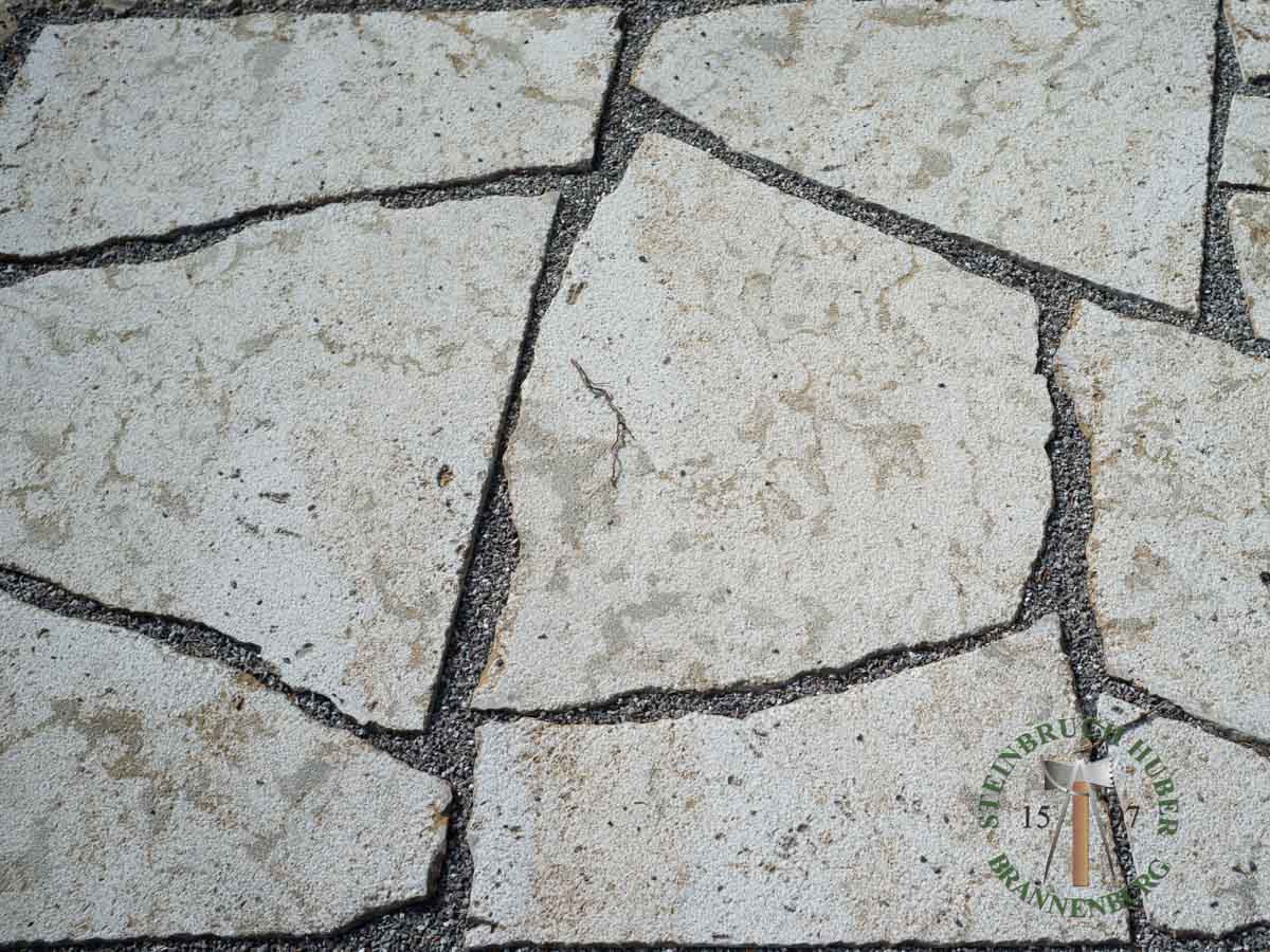 Bodenplatten - Muschelkalk Polygonalplatten gestockt 4 - Bpl-14801-04_01 - Steinbruch Huber