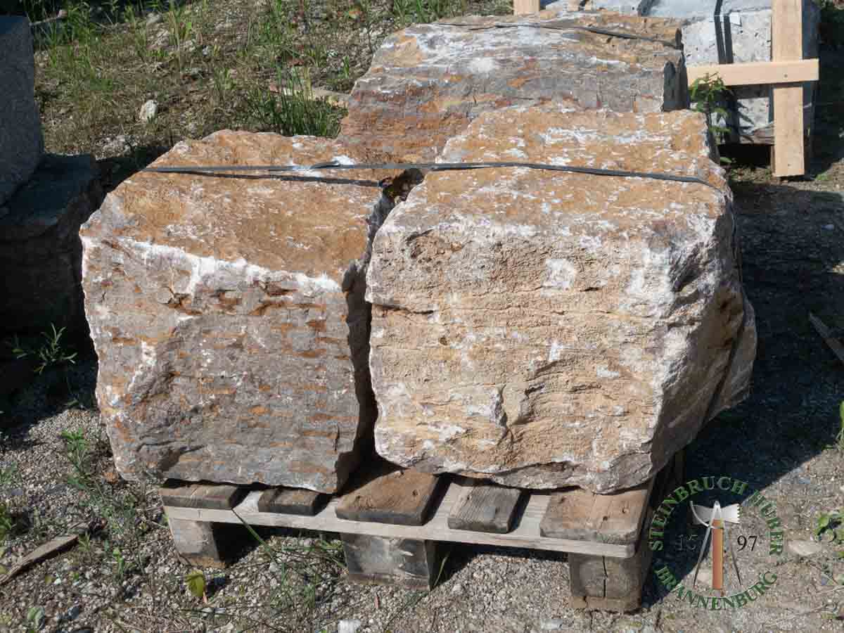 Sitzblöcke - Muschelkalk Sitzblock gespalten 50 - Sbl-14801-01_01 - Steinbruch Huber