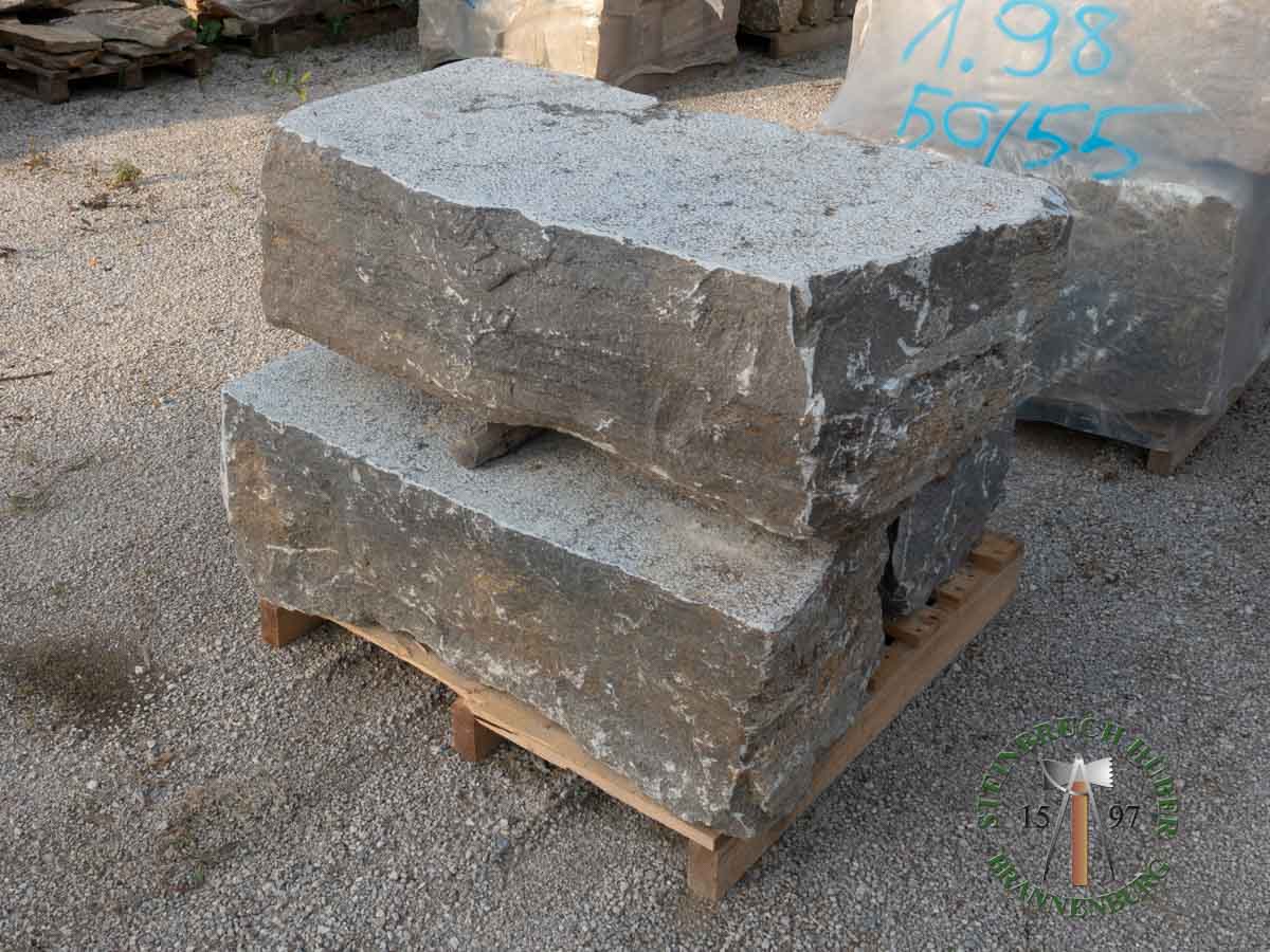 Sitzblöcke - Muschelkalk Sitzblock gespalten gestockt 50 - Sbl-14801-03_01 - Steinbruch Huber