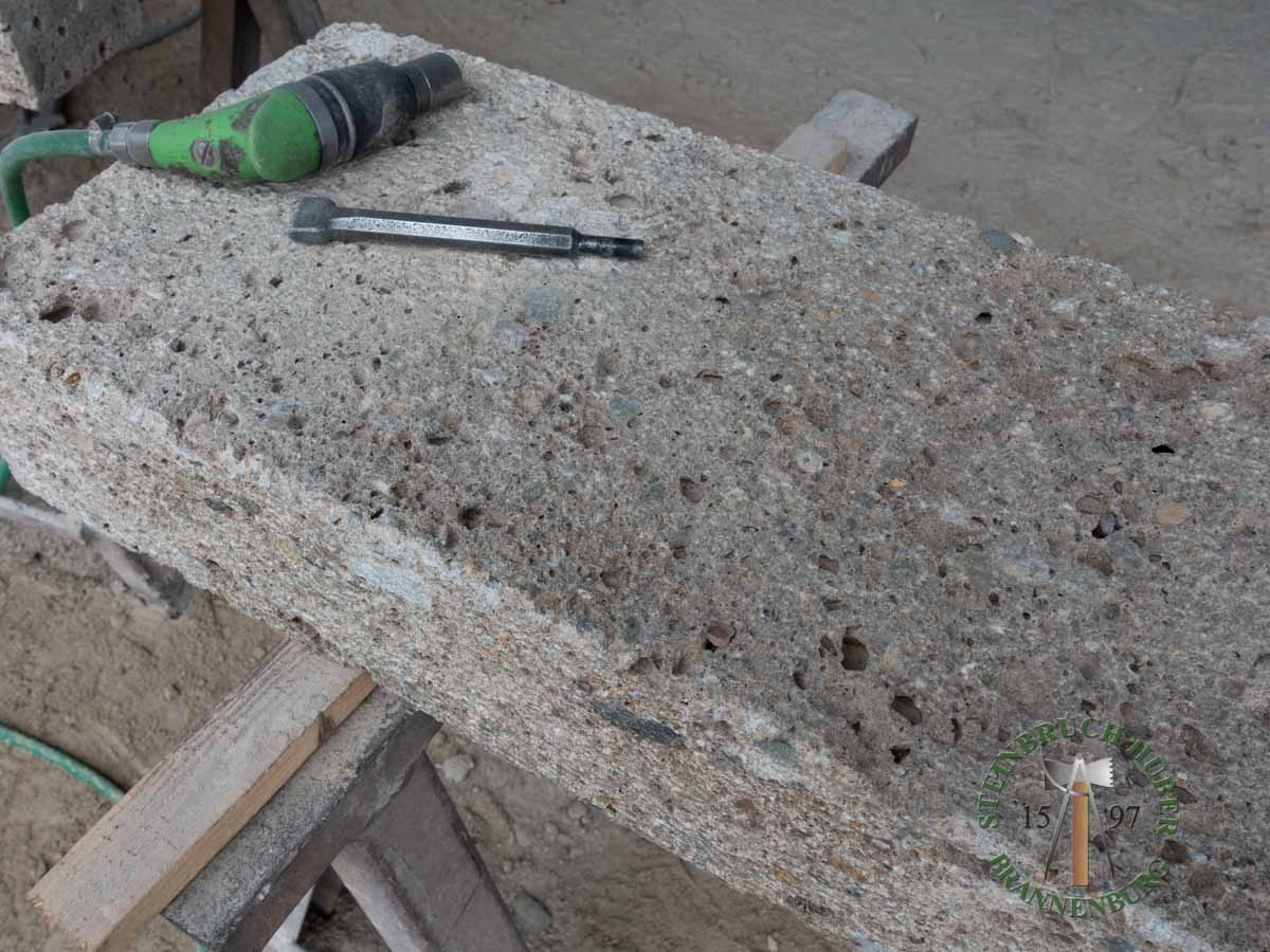 Blockstufen - Nagelfluh Blockstufe GaLa gestockt 100 - Bst-10000-03_01 - Steinbruch Huber