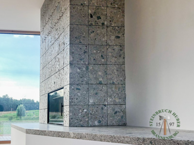 Fassadenplatten - Nagelfluh Fassadenplatten geschliffen 4 - Fas-10000-04_03T - Steinbruch Huber