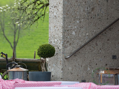 Fassadenplatten - Nagelfluh Fassadenplatten gestockt 4 - Fas-10000-34_01T - Steinbruch Huber