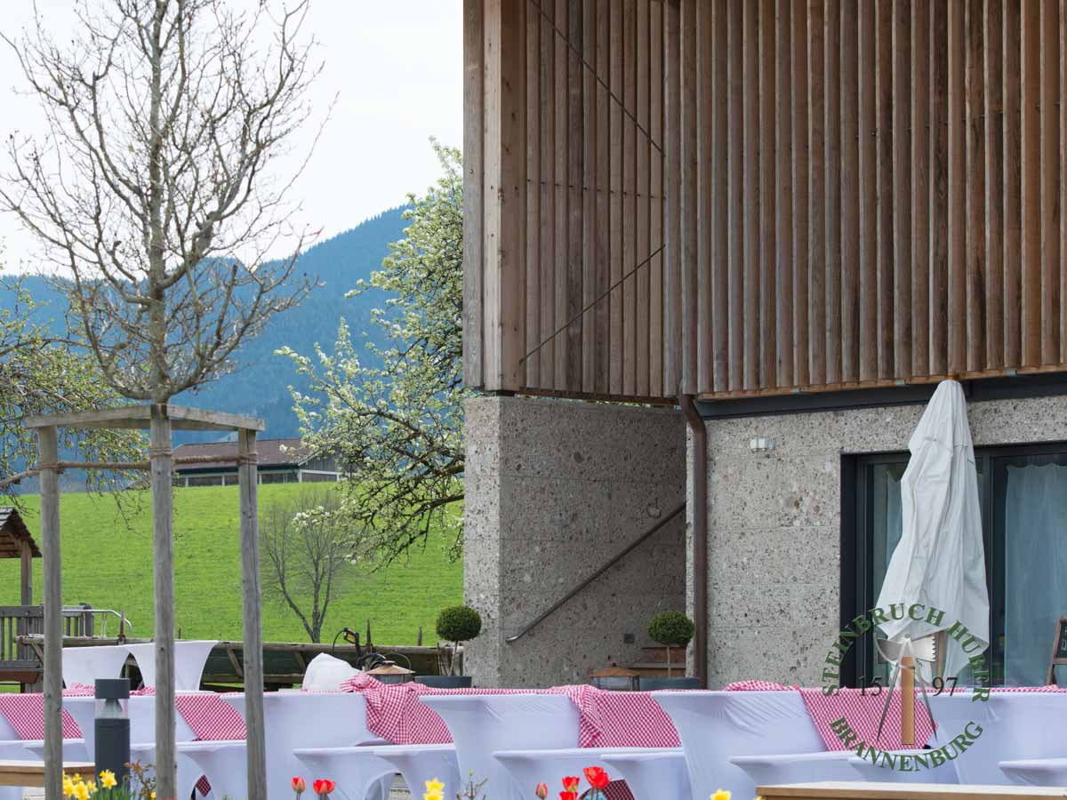 Fassadenplatten - Nagelfluh Fassadenplatten gestockt 4 - Fas-10000-34_02 - Steinbruch Huber