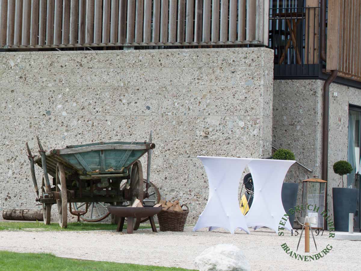 Fassadenplatten - Nagelfluh Fassadenplatten gestockt 4 - Fas-10000-34_04 - Steinbruch Huber