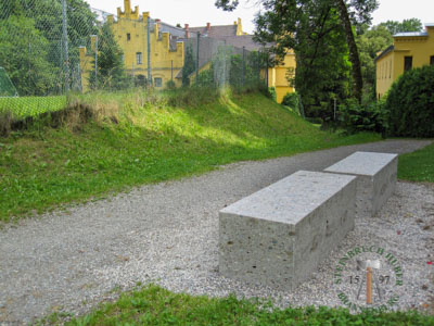 Sitzblöcke - Nagelfluh Sitzblock geschliffen 50 - Sbl-10000-02_04T - Steinbruch Huber