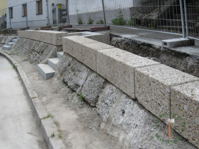 Sitzblöcke - Nagelfluh Sitzblock gestockt 50 - Sbl-10000-03_08T - Steinbruch Huber