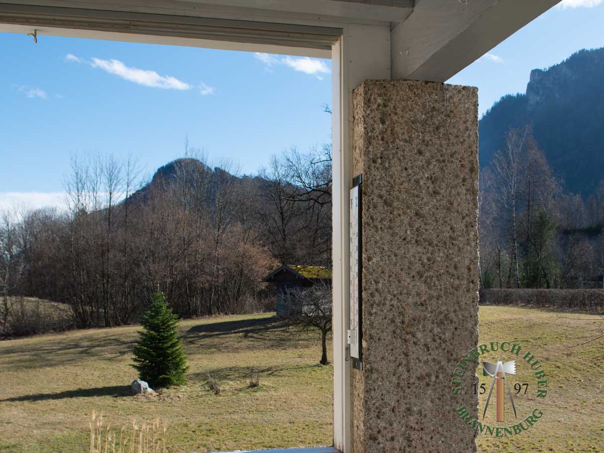 Pfeiler, Säulen - Nagelfluh Stützpfeiler gestockt - Sae-10000-04_02 - Steinbruch Huber