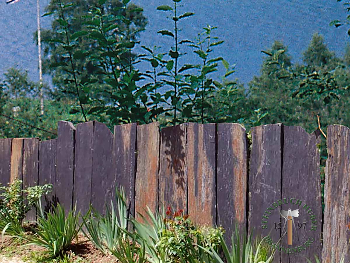 Stelen - Schiefer Stele Camelot 120-150 - Stl-13002-02_01 - Steinbruch Huber